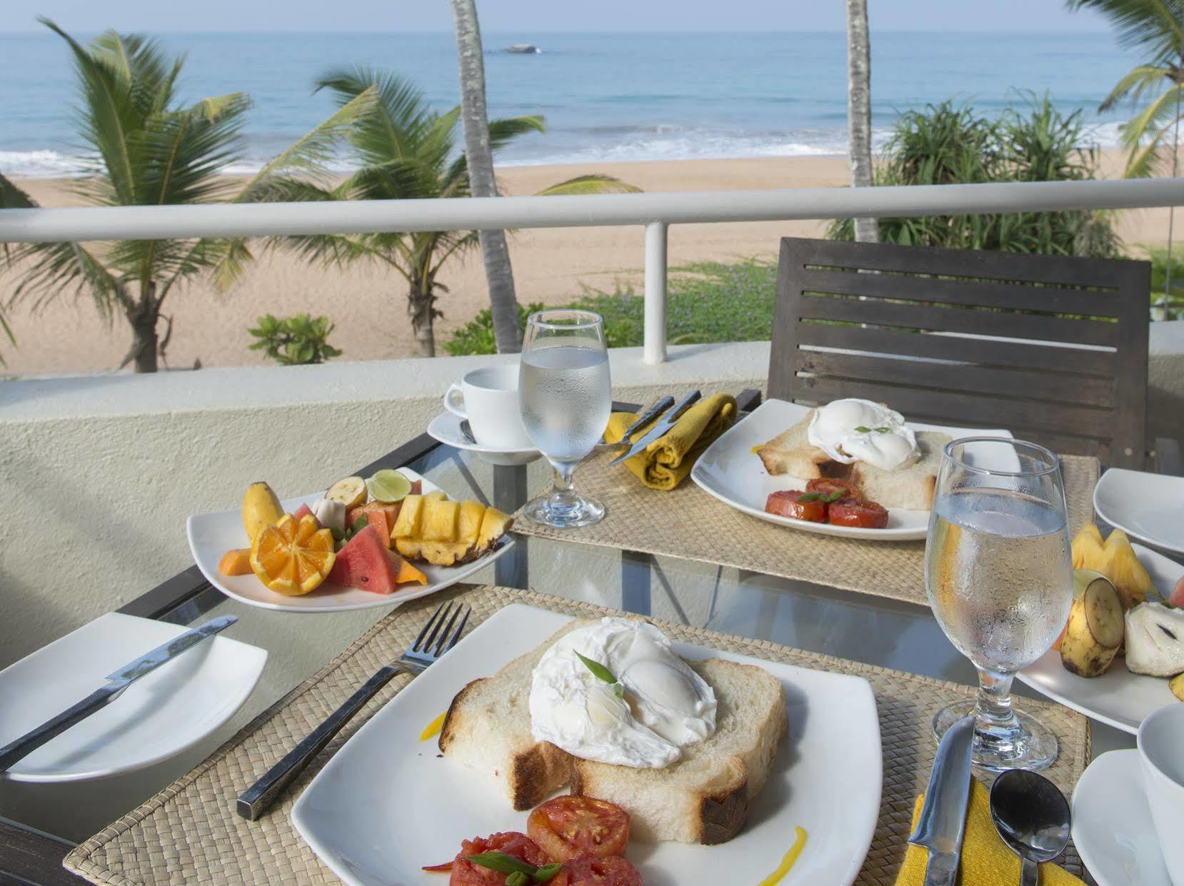 Sri Villas Bentota Extérieur photo